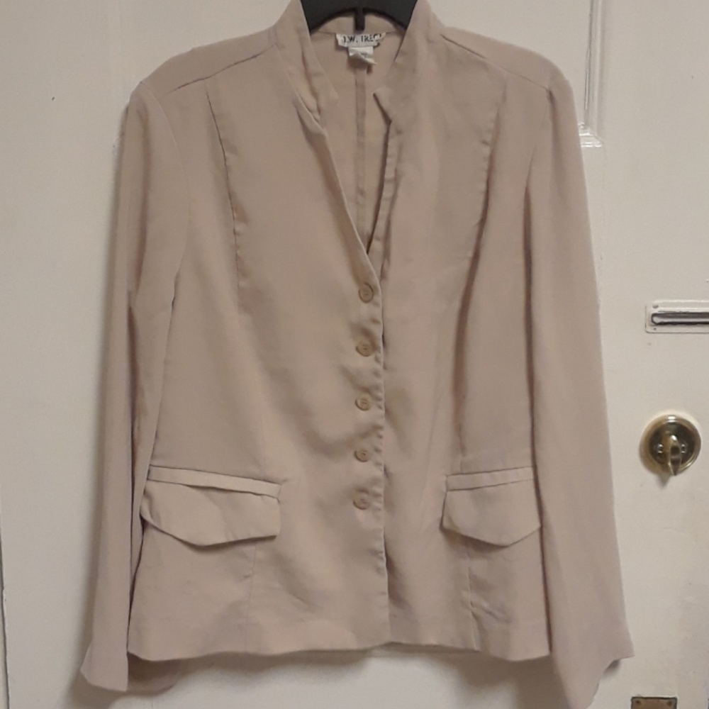 J.W. Treci 2pc Suit (12)